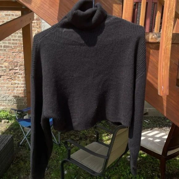 H&M Black Turtleneck Sweater - Picture 5 of 5